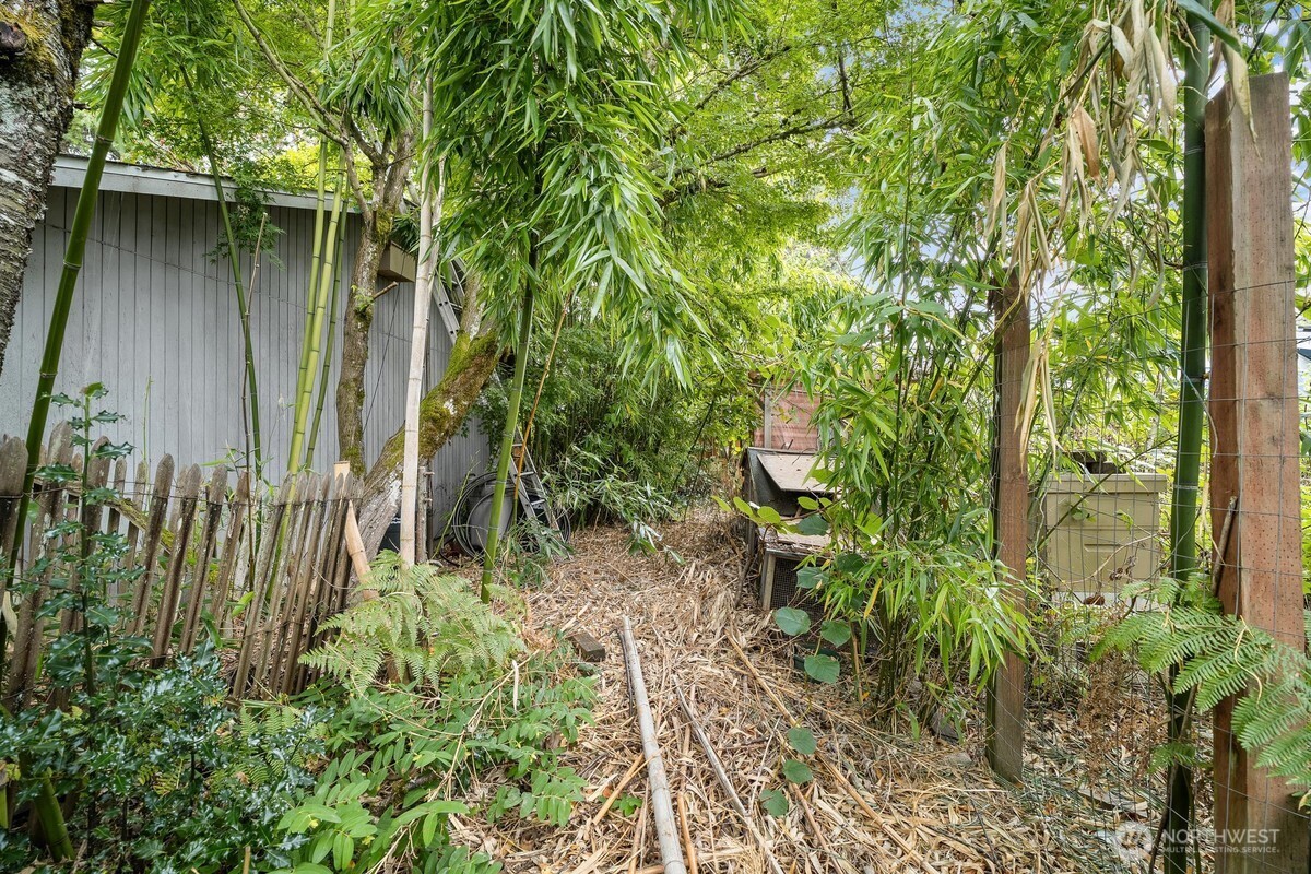 property viewer photo 10