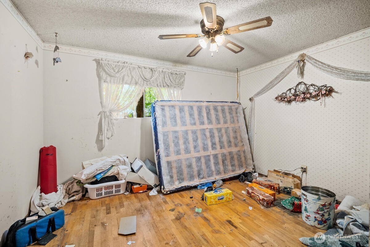 property viewer photo 6
