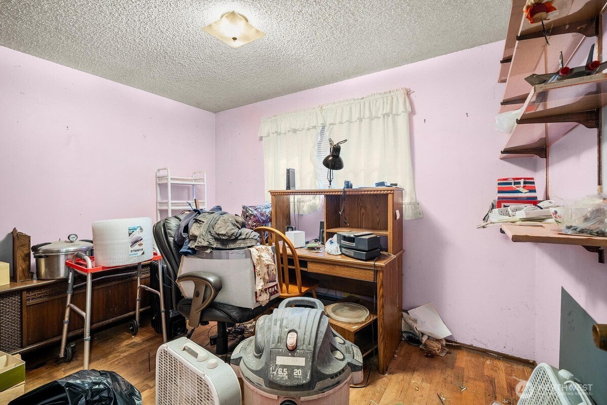 property viewer photo 7