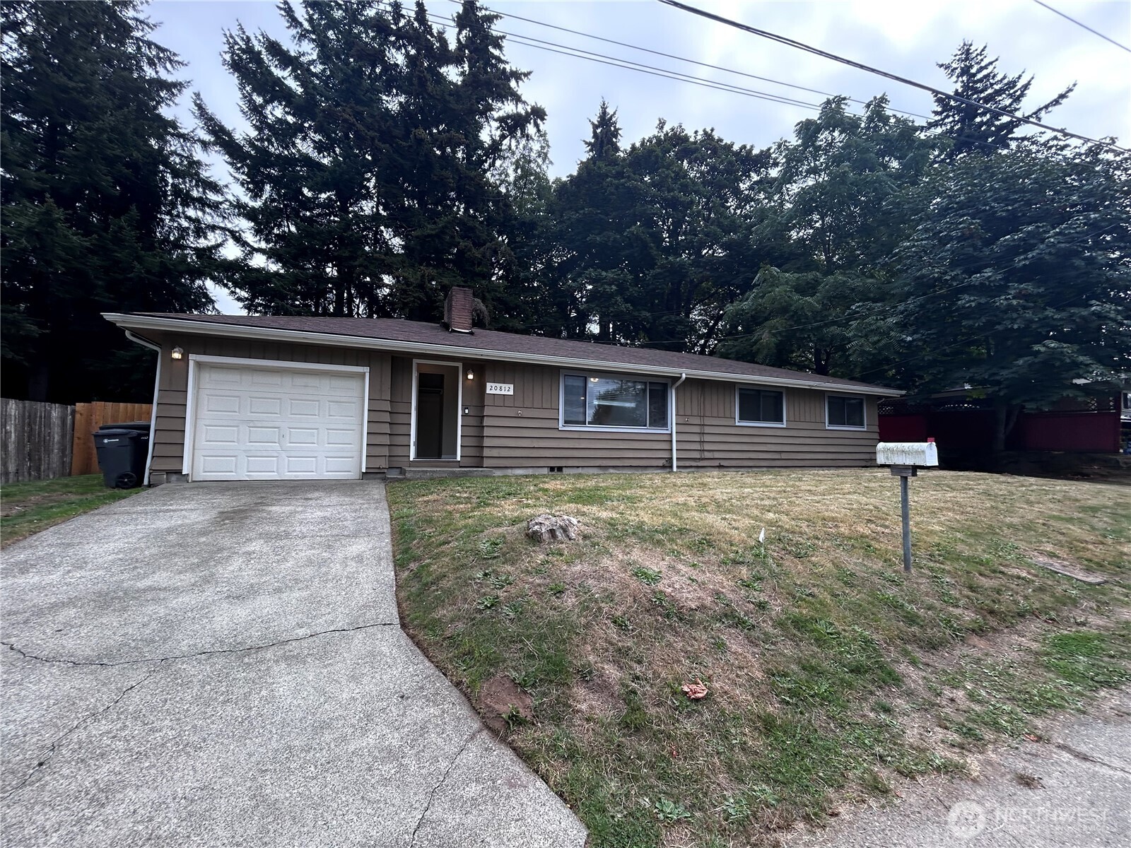main property photo 0