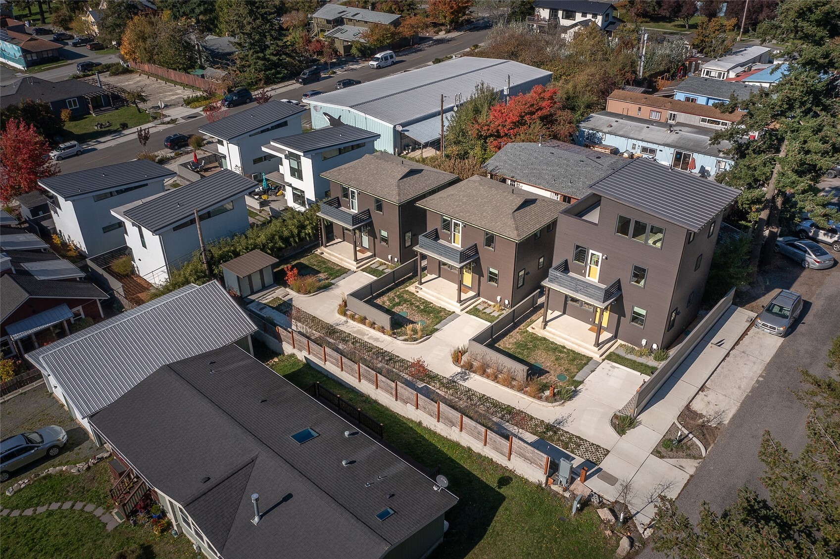 main property photo 33