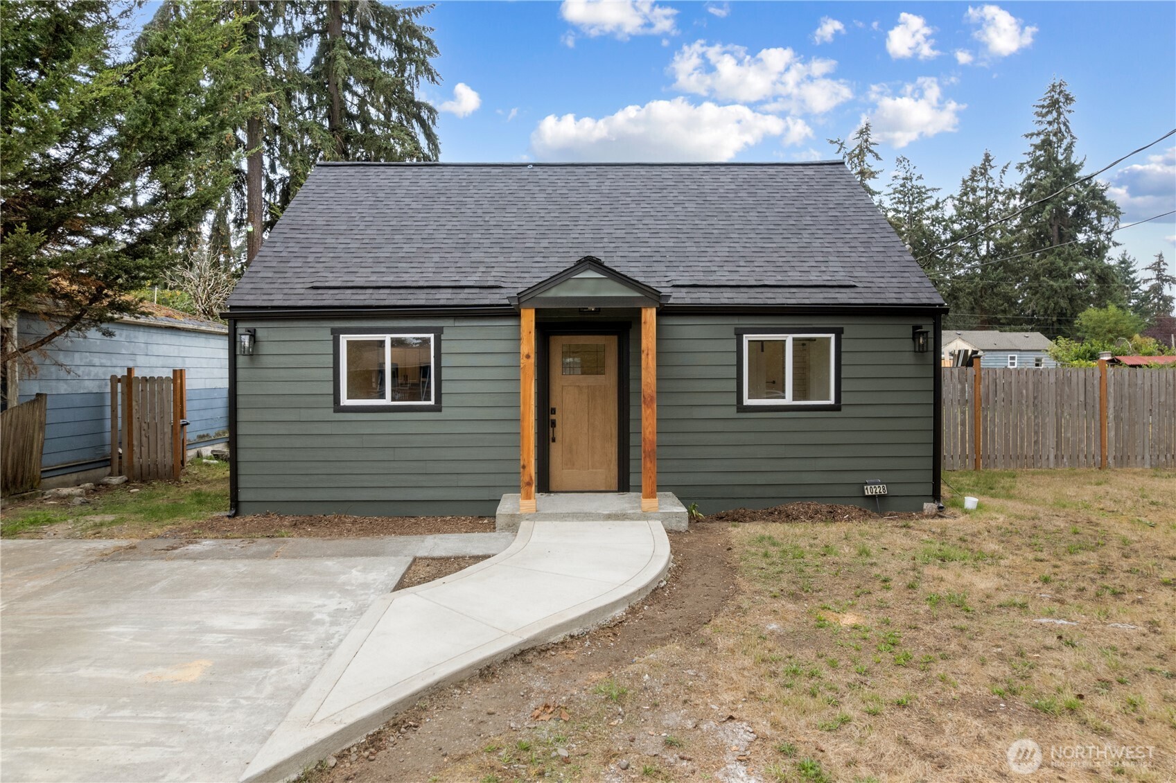 main property photo 0
