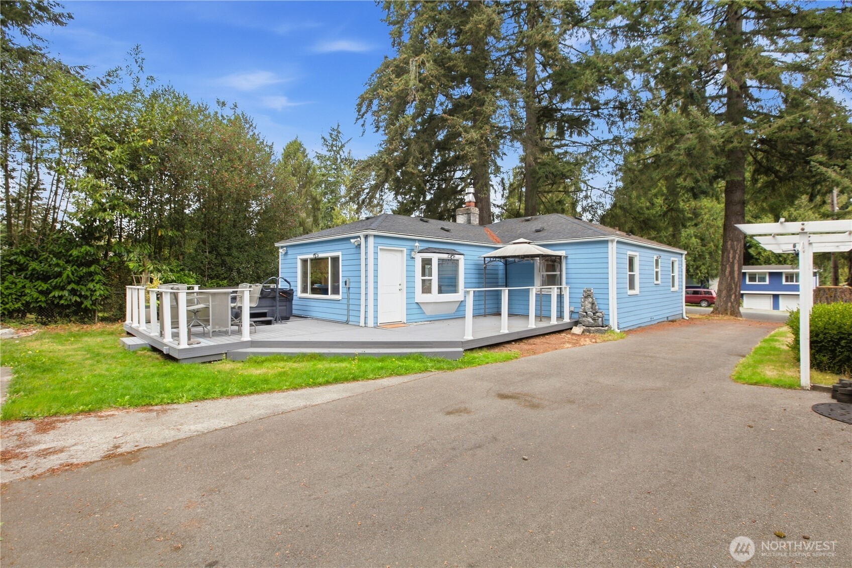 main property photo 0