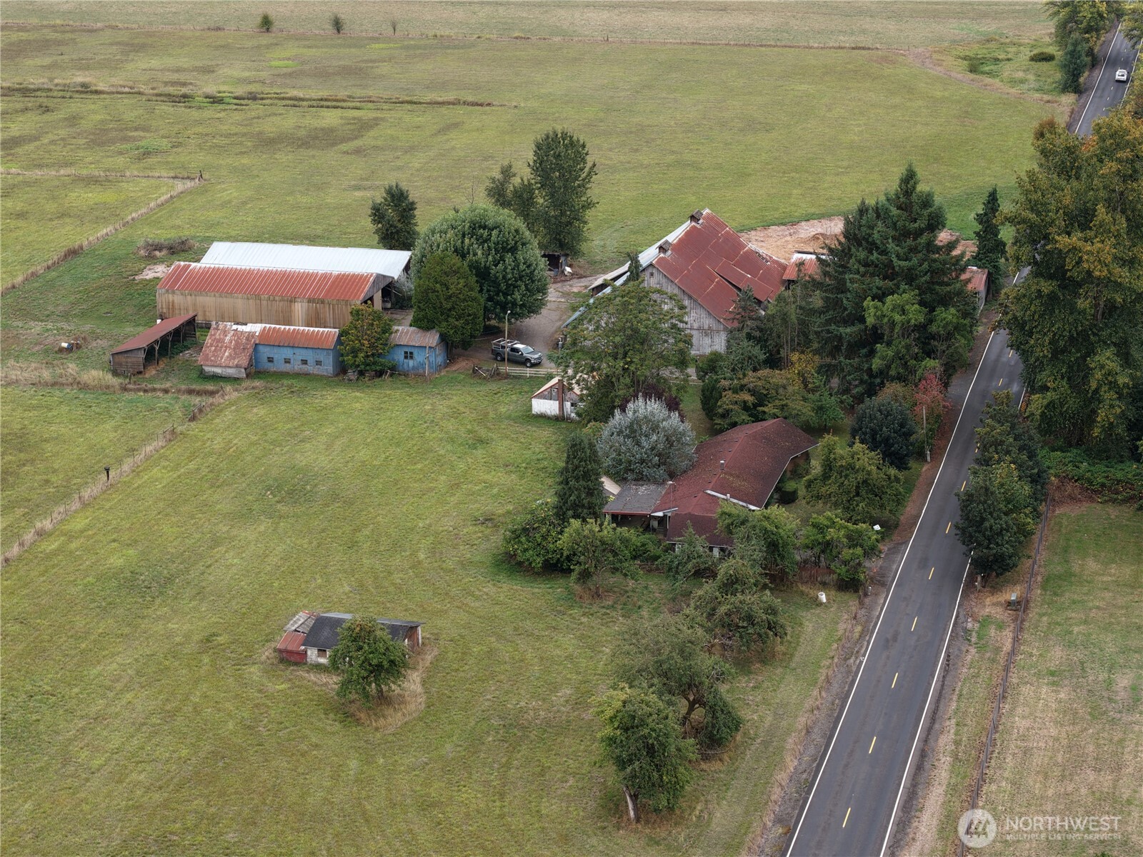 main property photo 4