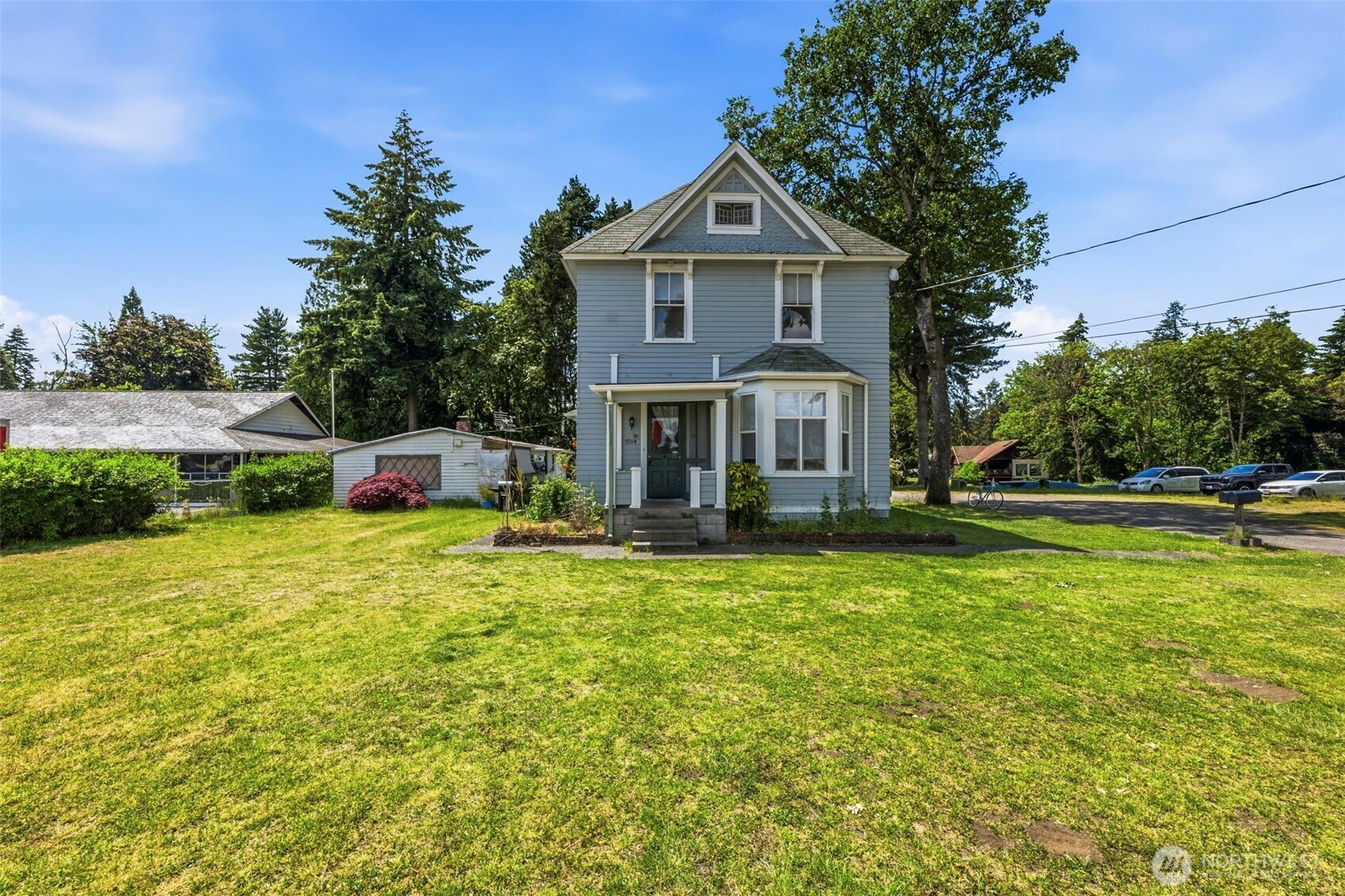 main property photo 5
