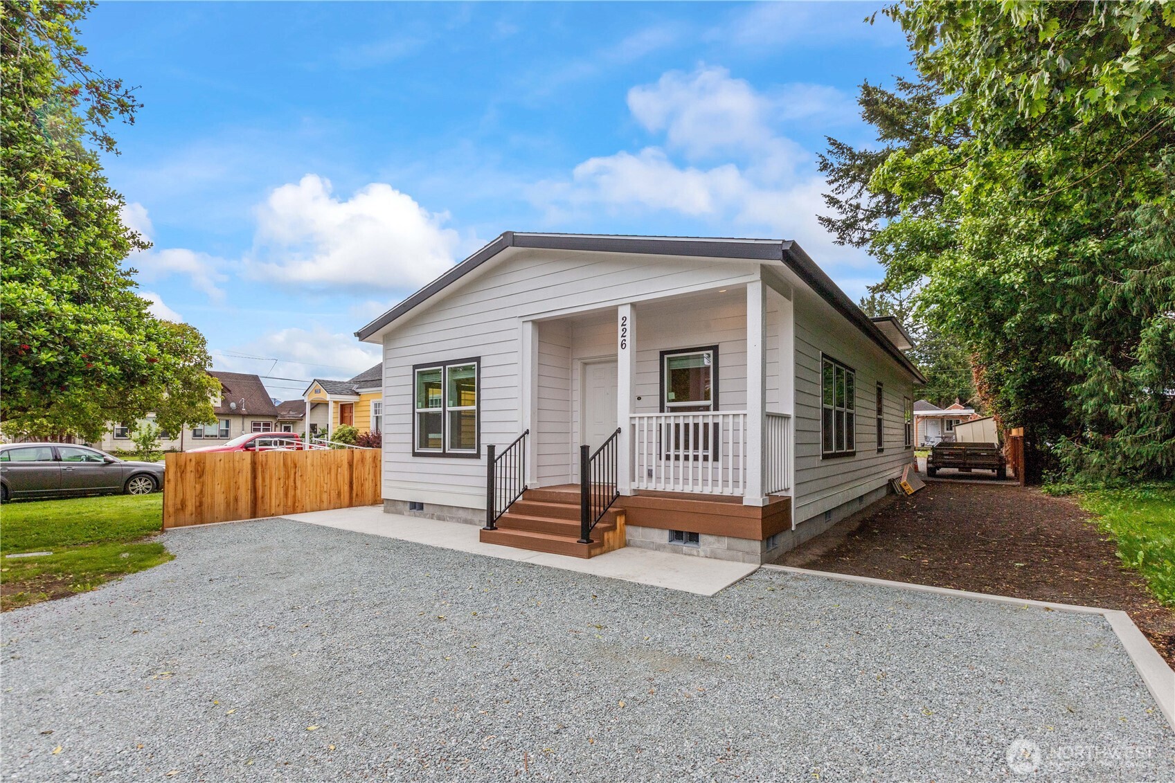 main property photo 0