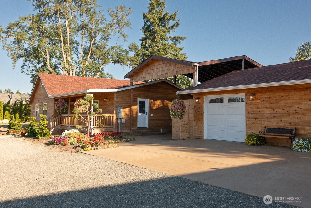 main property photo 0