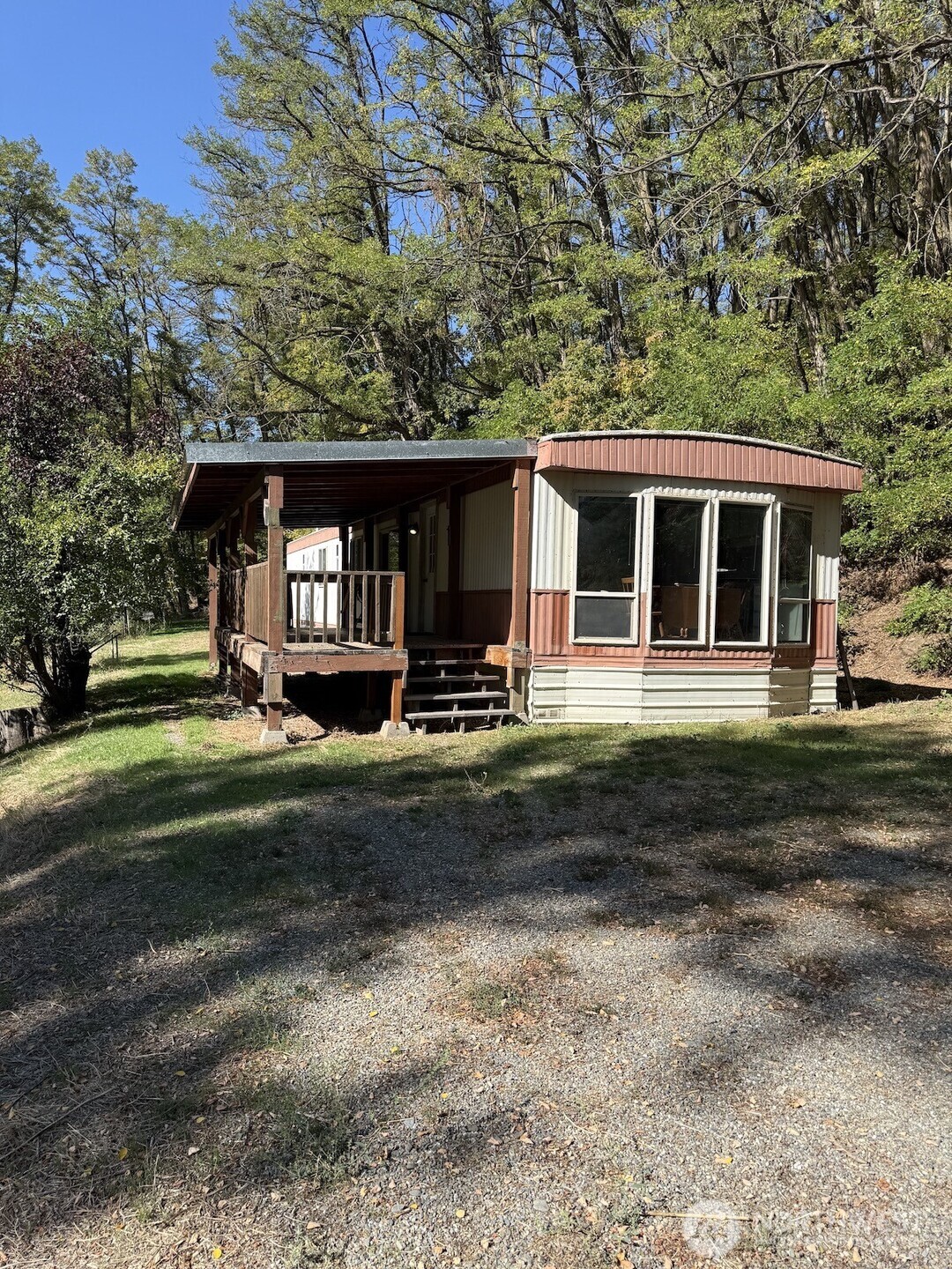 main property photo 0