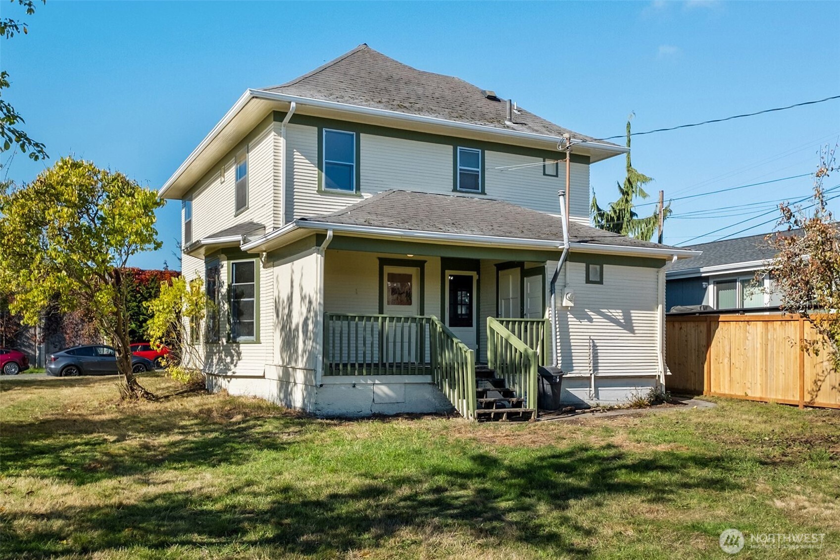 main property photo 25