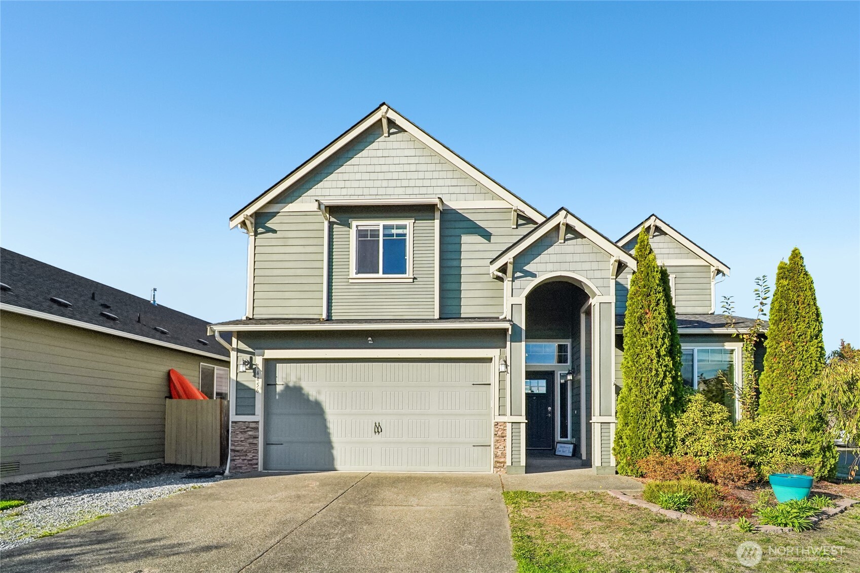 main property photo 0