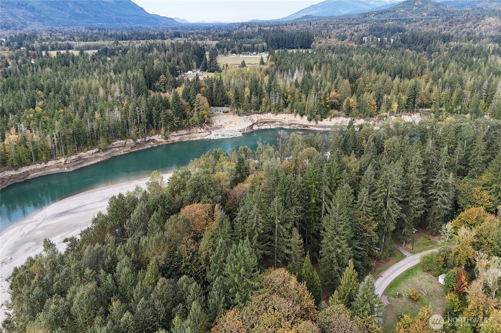 main property photo 0
