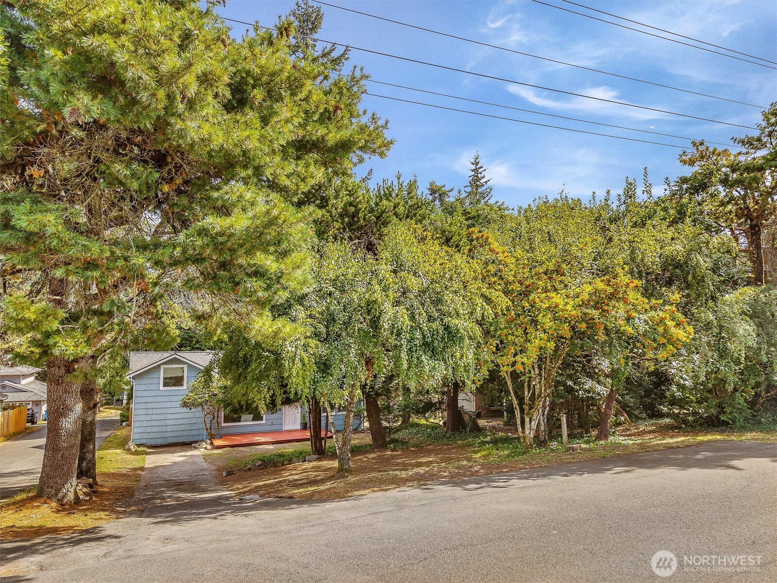 main property photo 25