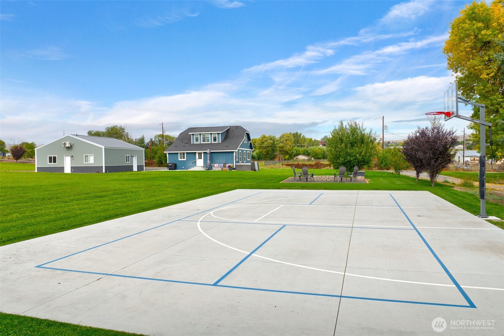 main property photo 20