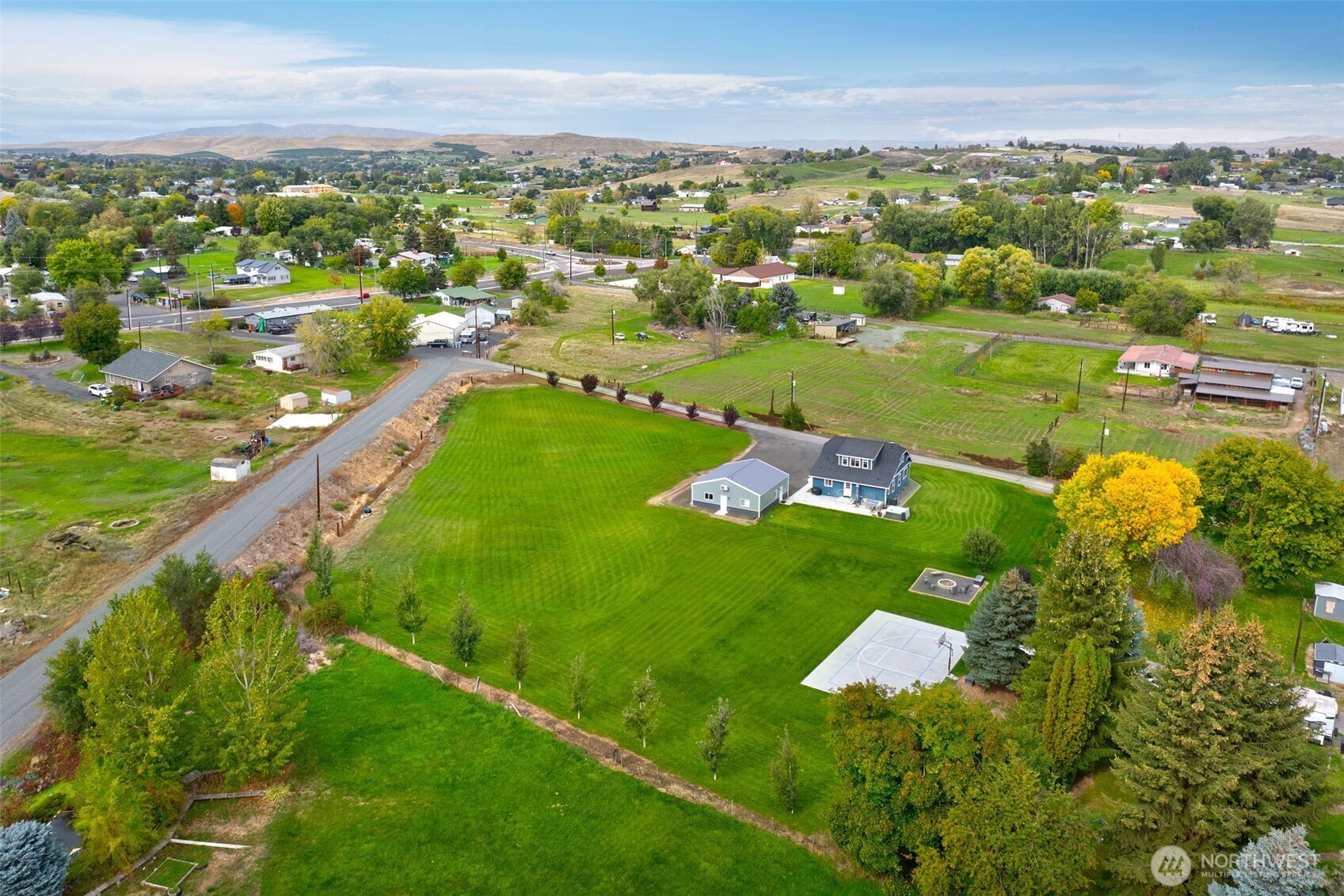 main property photo 24