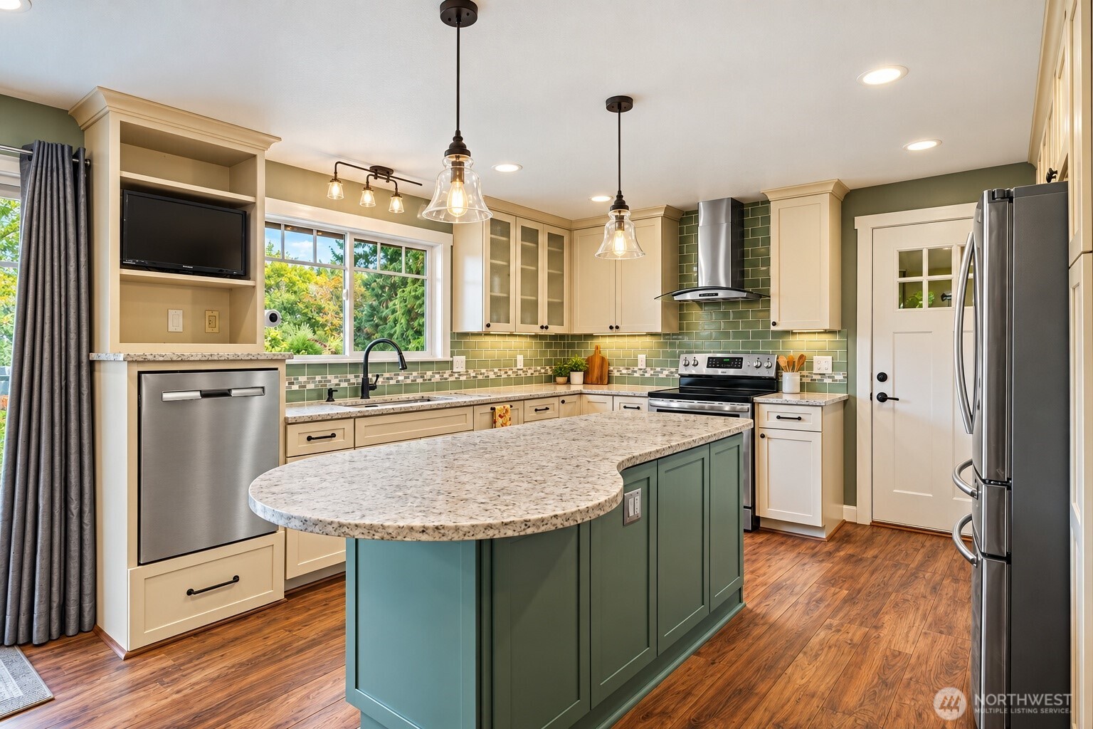 main property photo 1