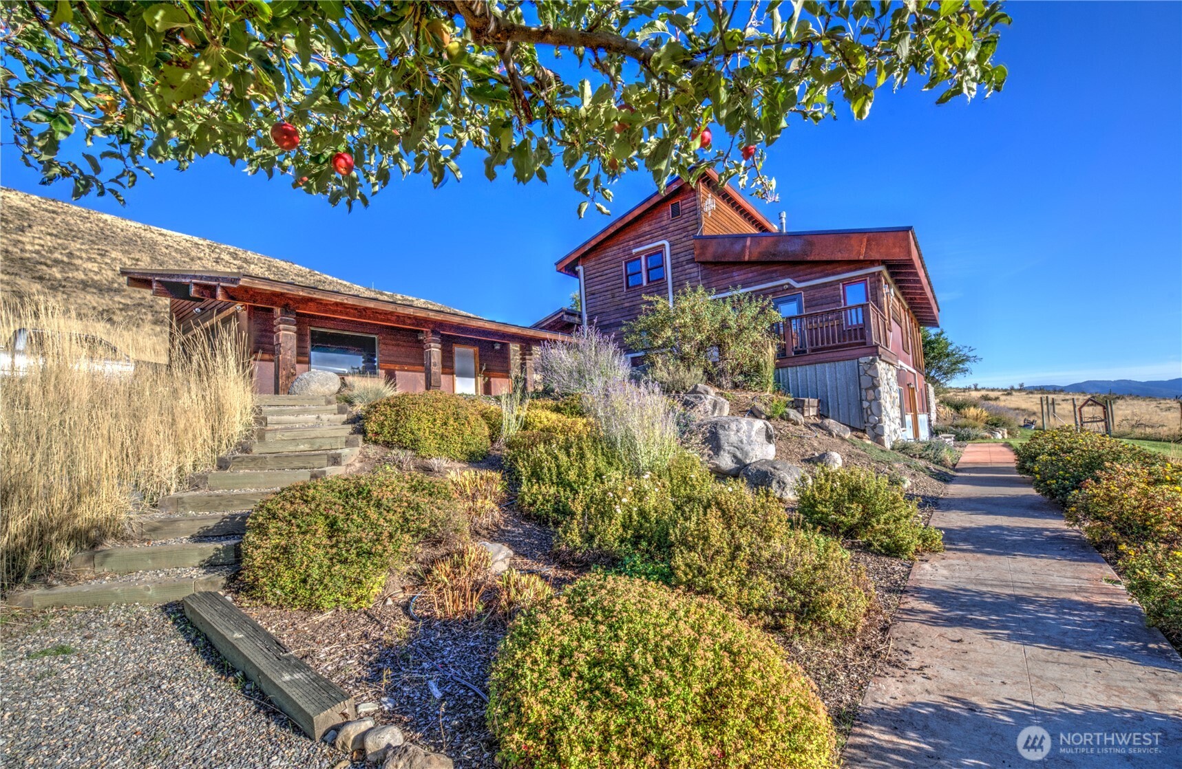 main property photo 0