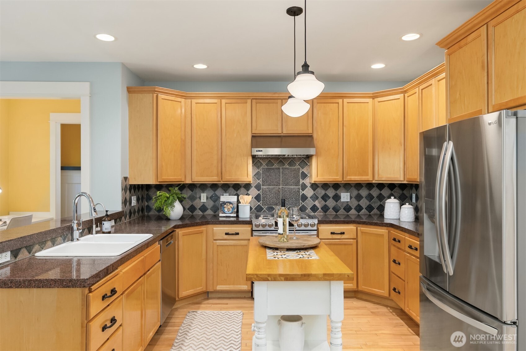 main property photo 15
