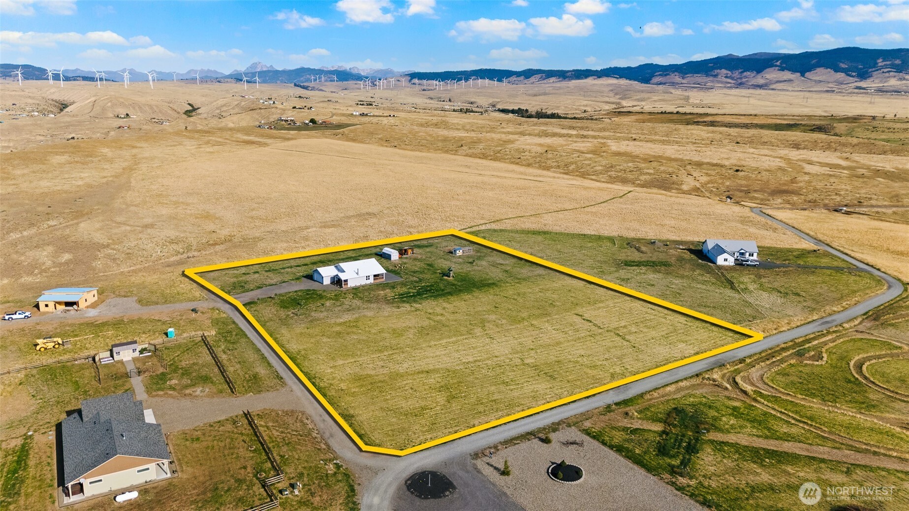 main property photo 38