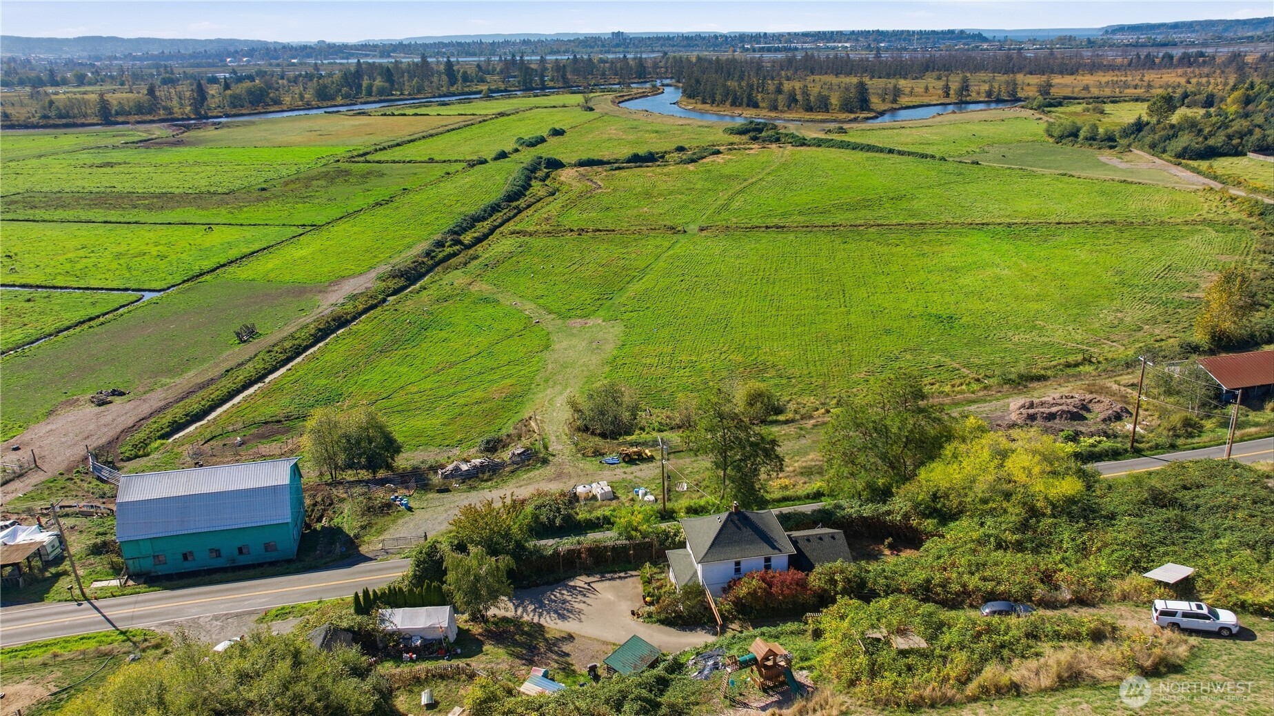 main property photo 31