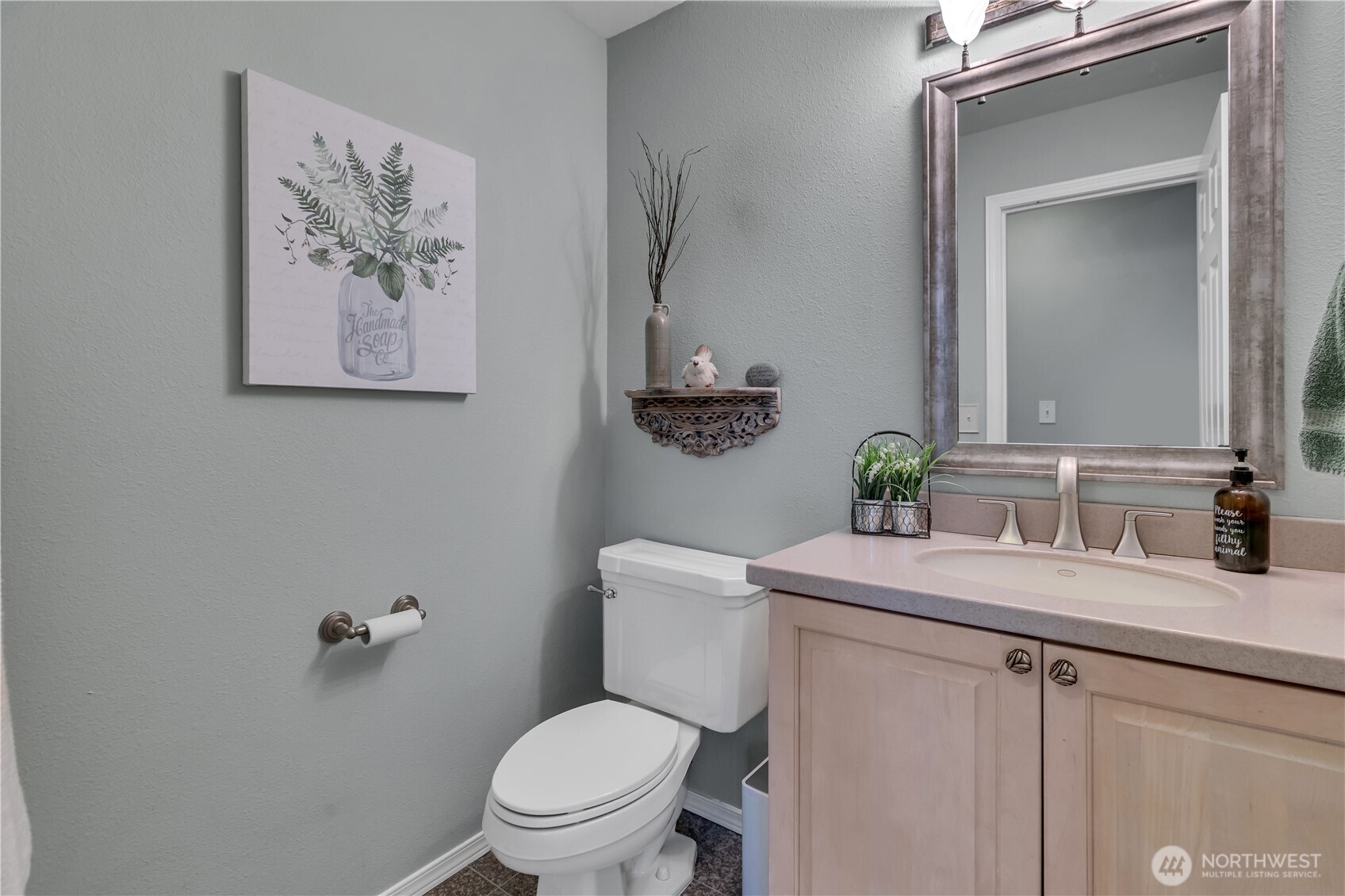 main property photo 19