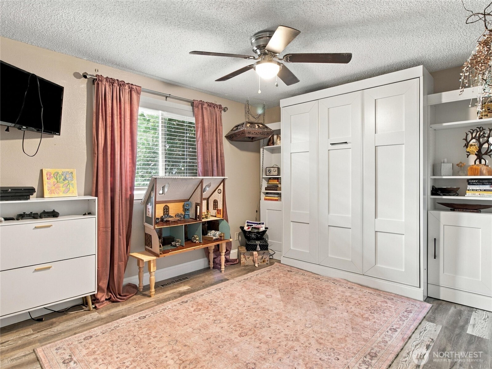 main property photo 19