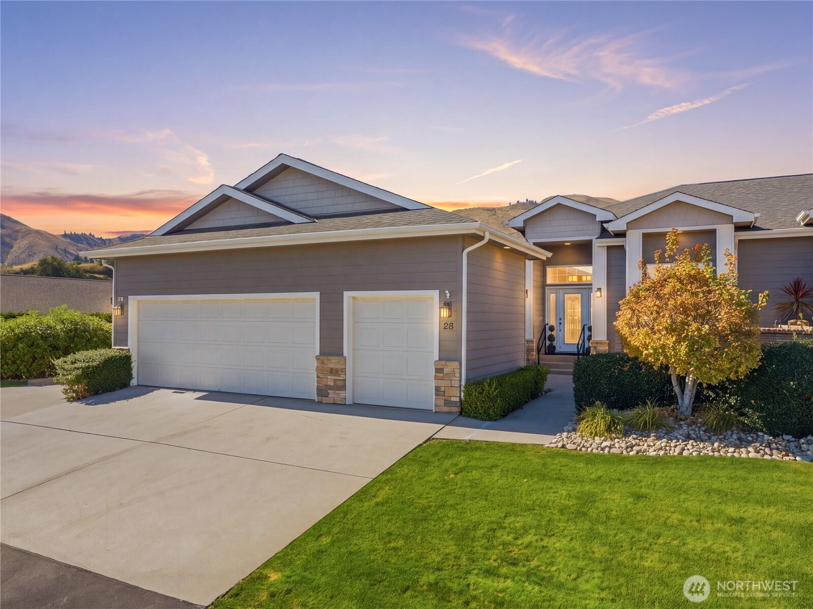 main property photo 0