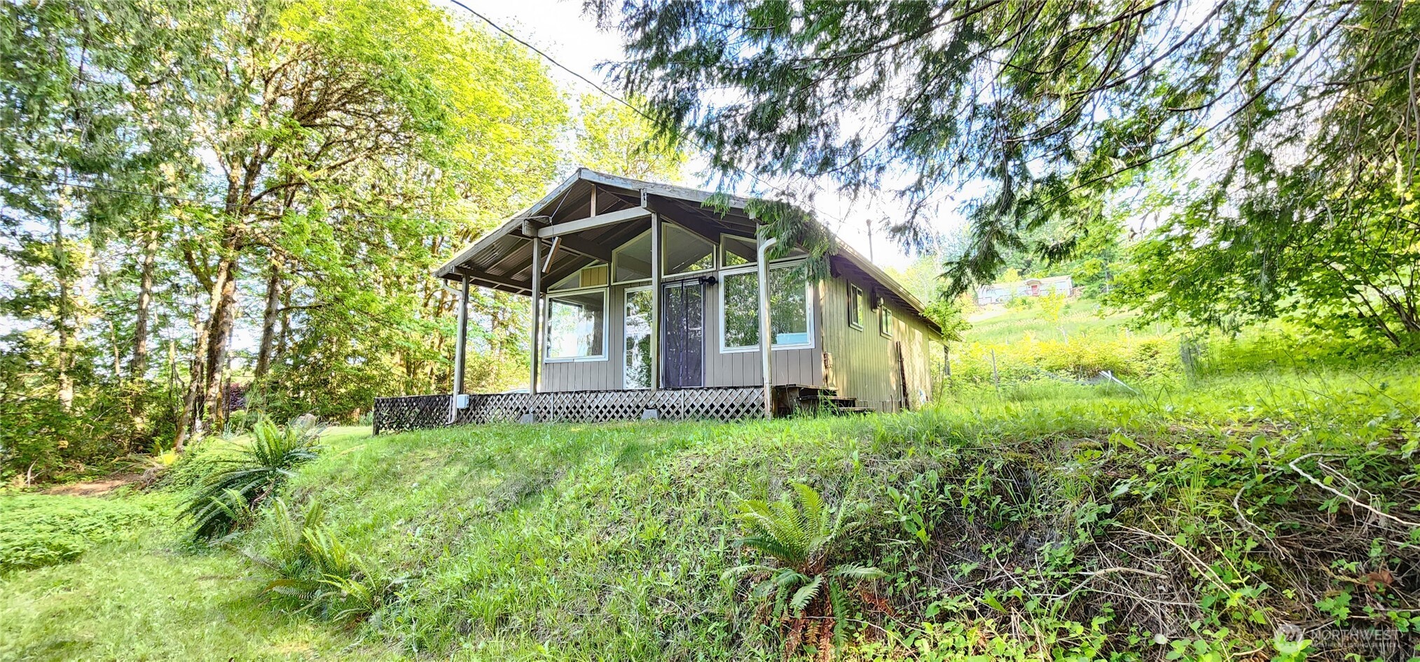 main property photo 0