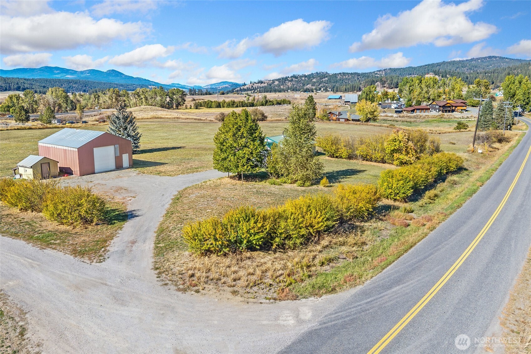 main property photo 24
