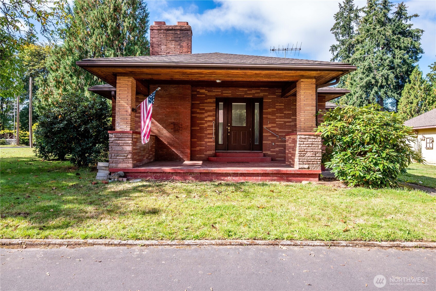 main property photo 20