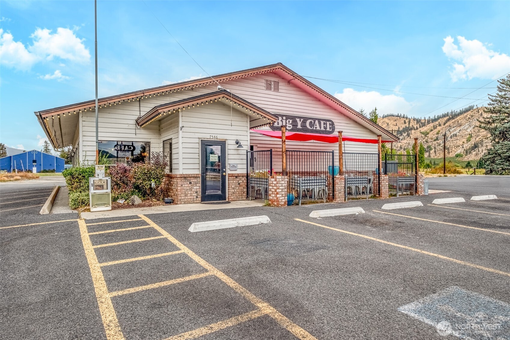 main property photo 0