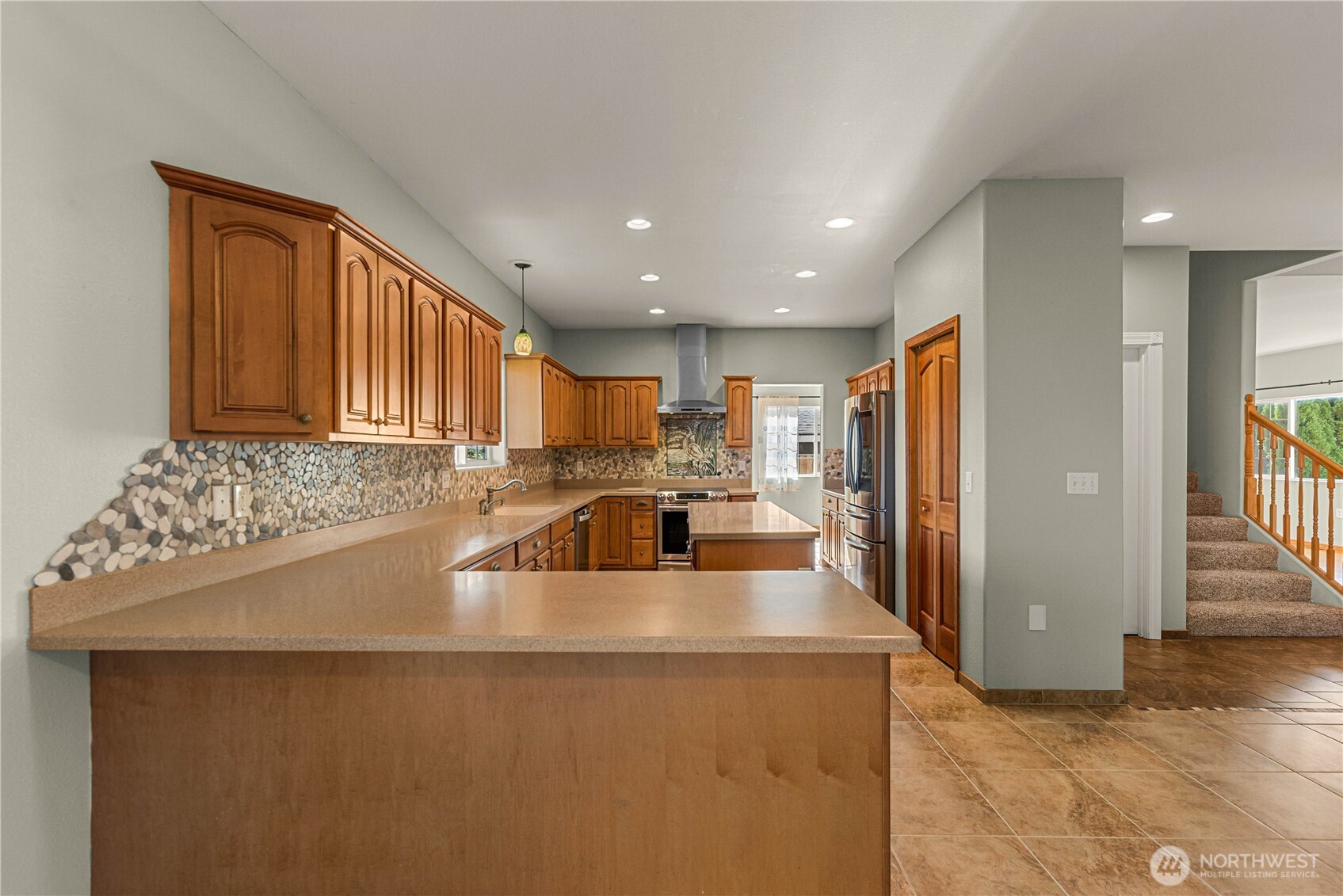 main property photo 17