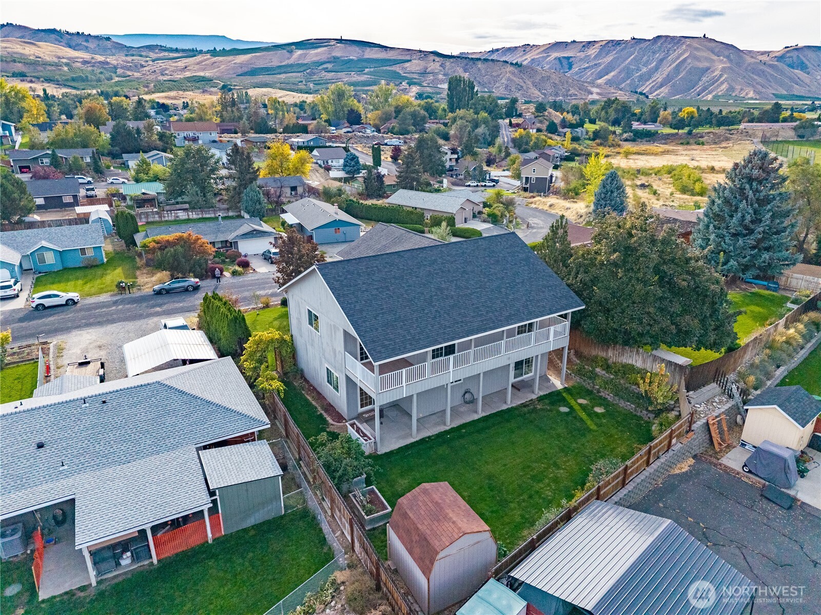 main property photo 39