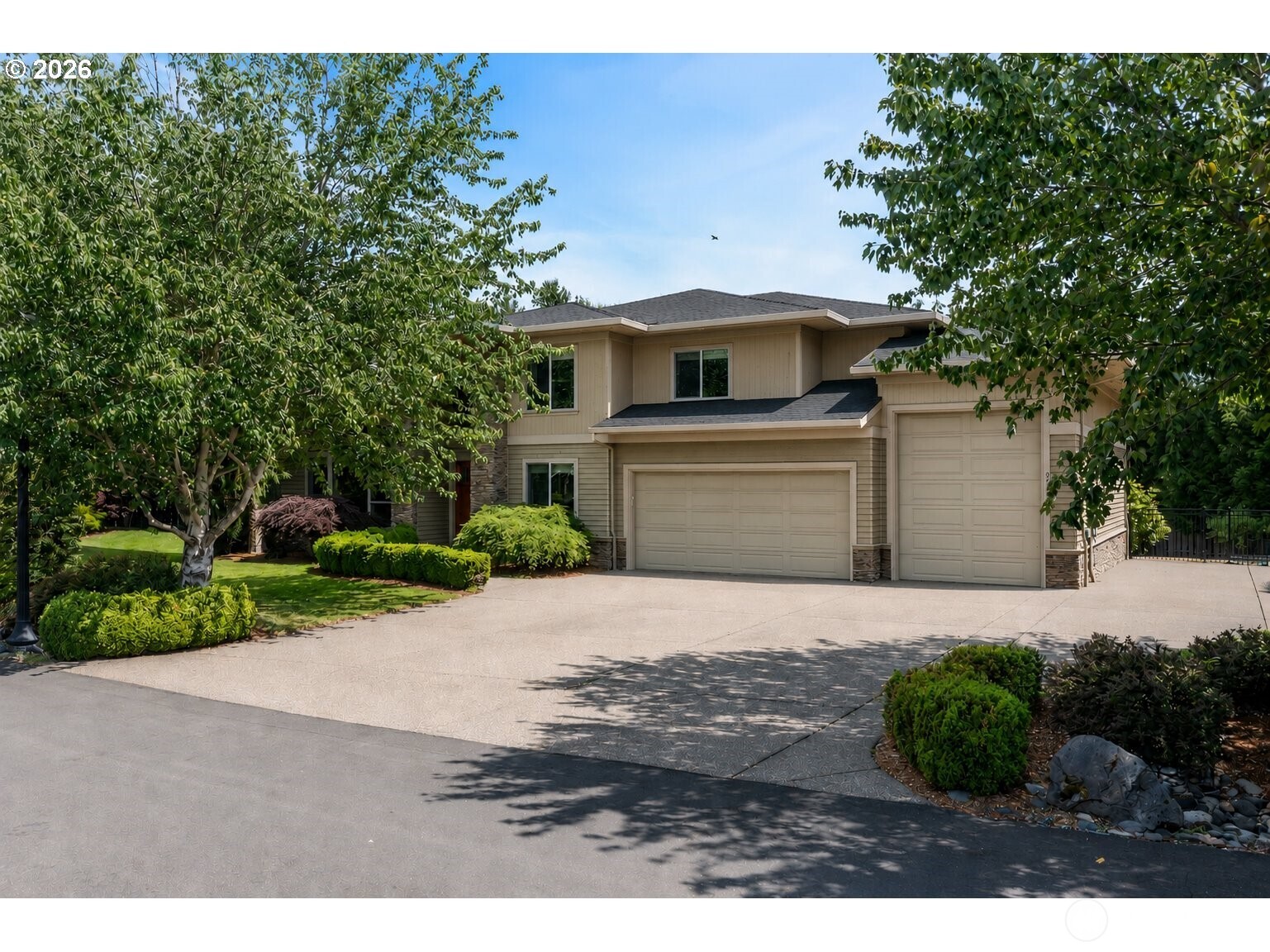 main property photo 0