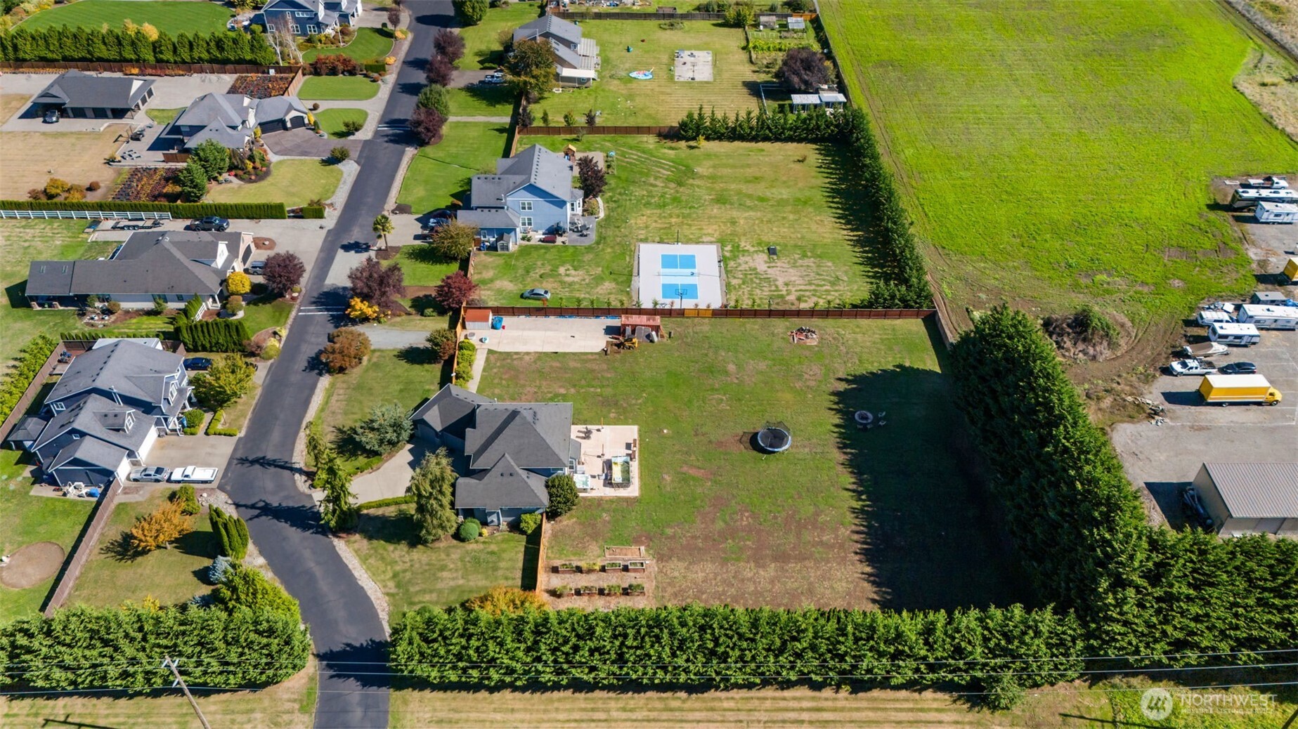 main property photo 39