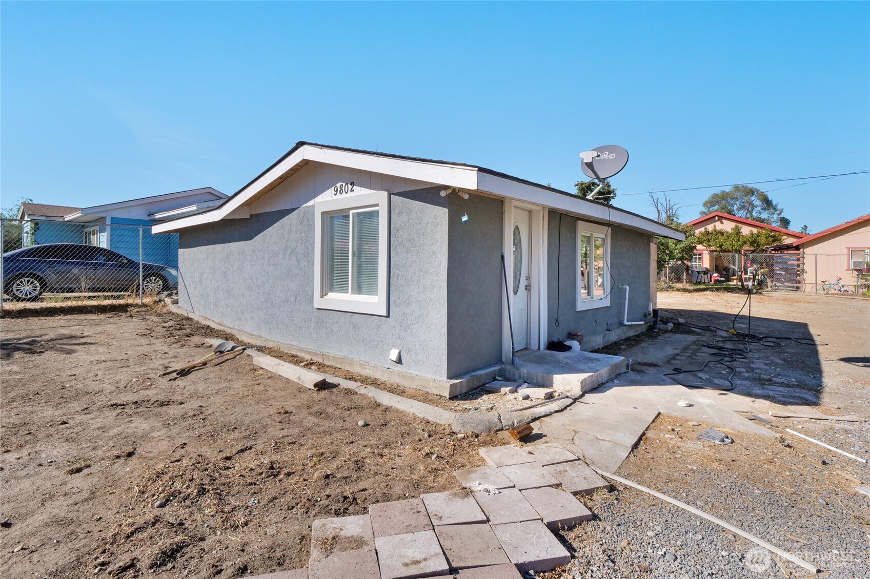 main property photo 12