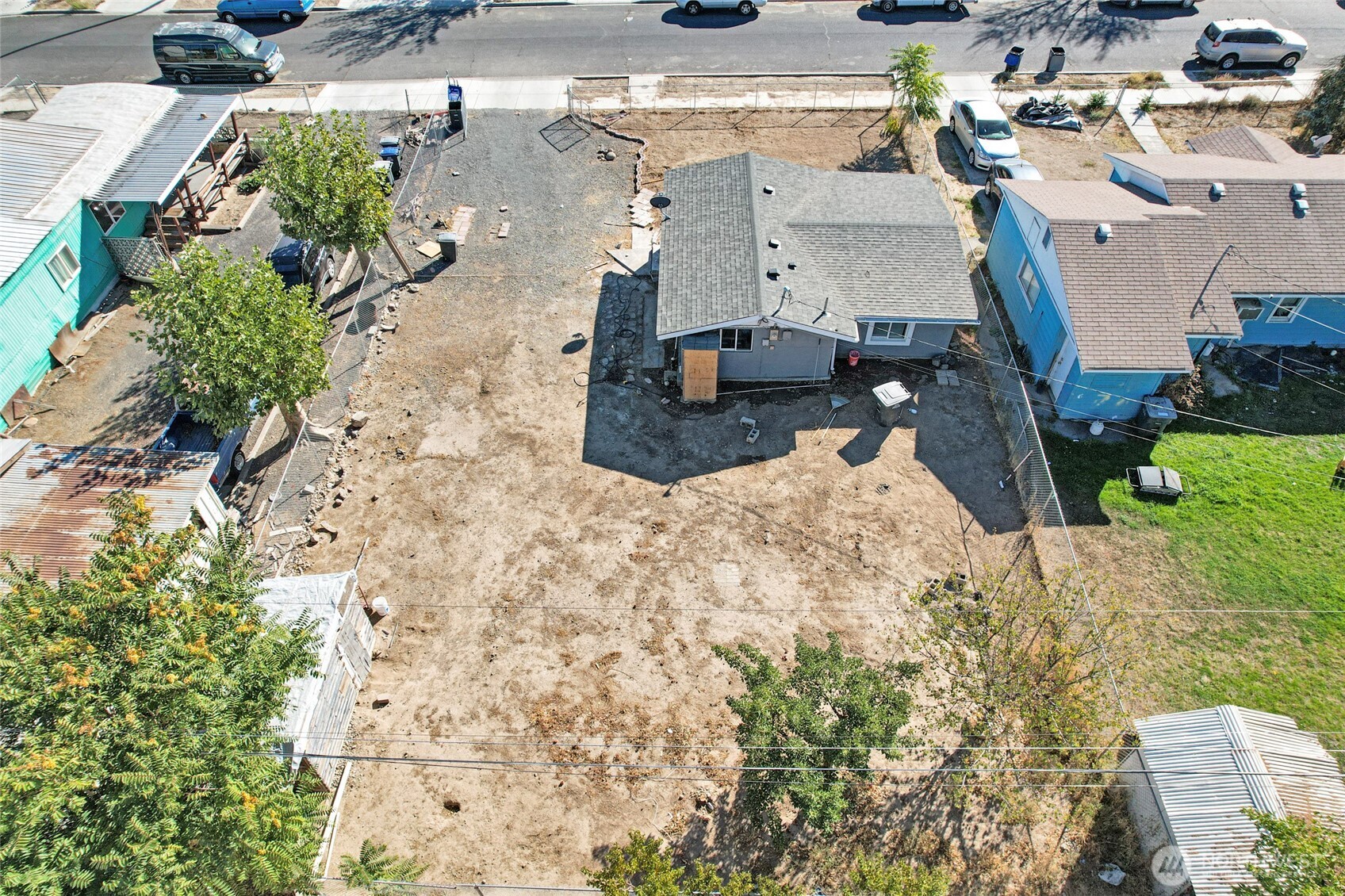 main property photo 8