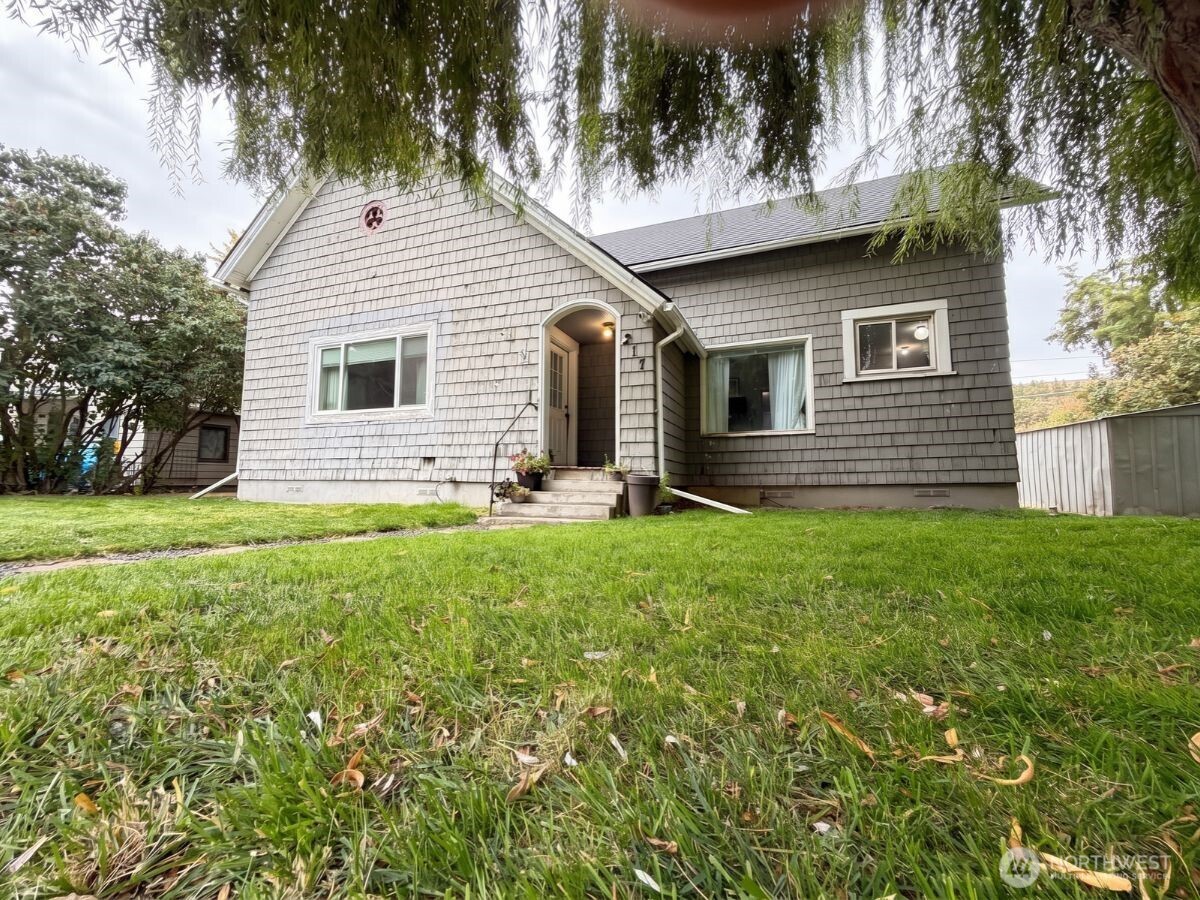 main property photo 0
