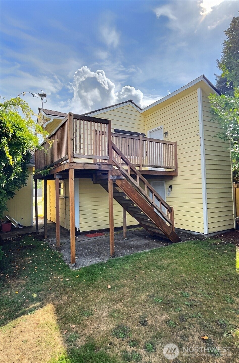 main property photo 0