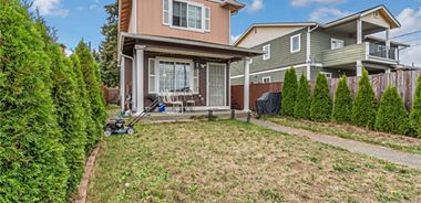 image of property with 3 Bed | 2 Bath | 1,360 Sqft