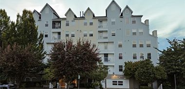 image of property with 2 Bed | 1 Bath | 855 Sqft
