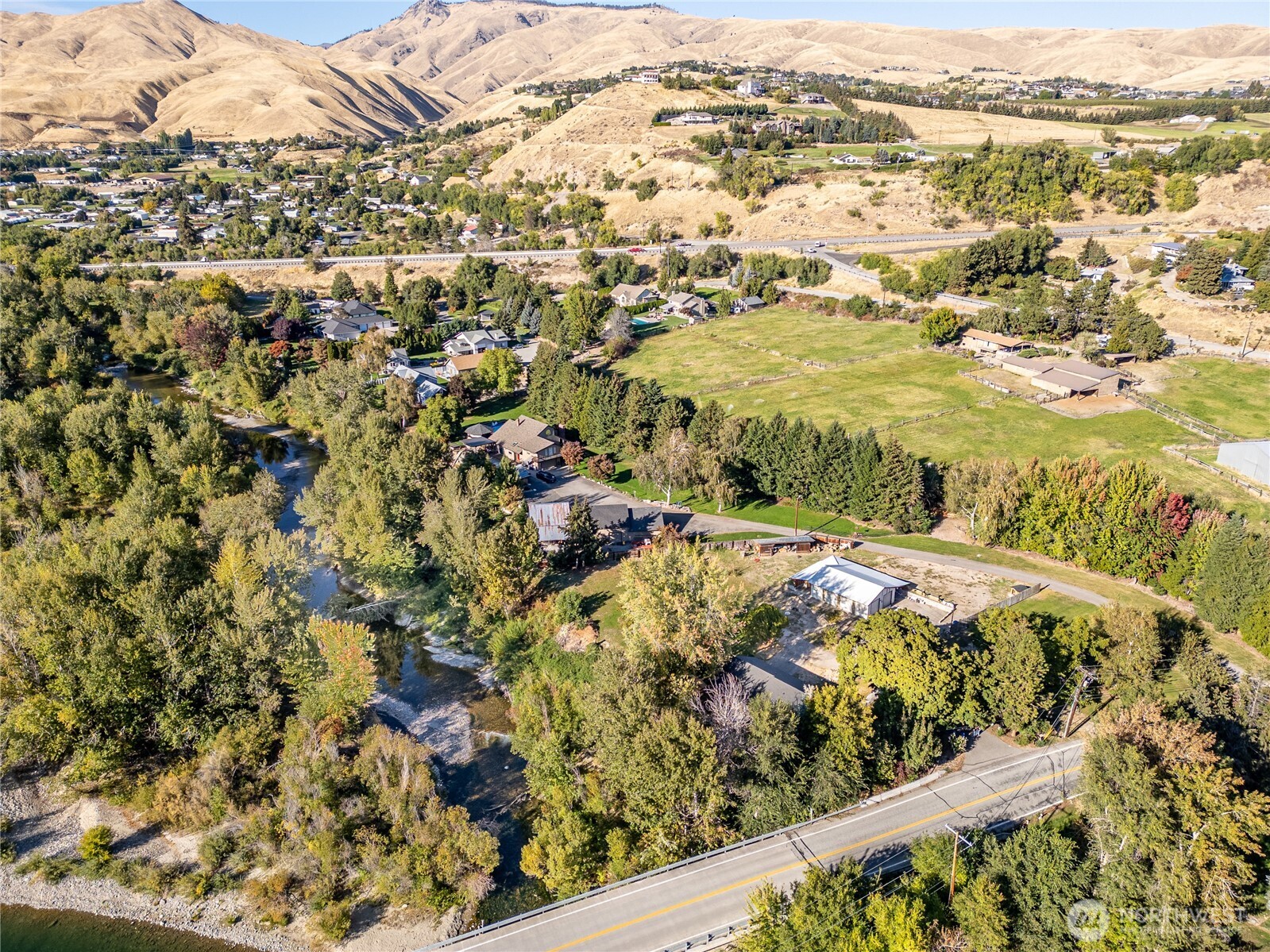 main property photo 29