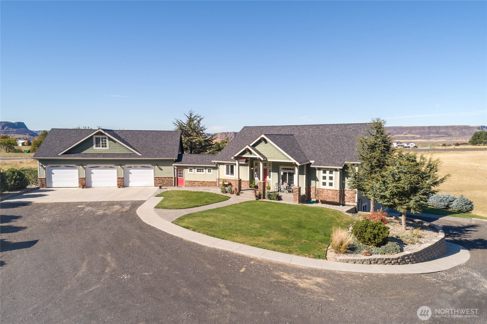 main property photo 0