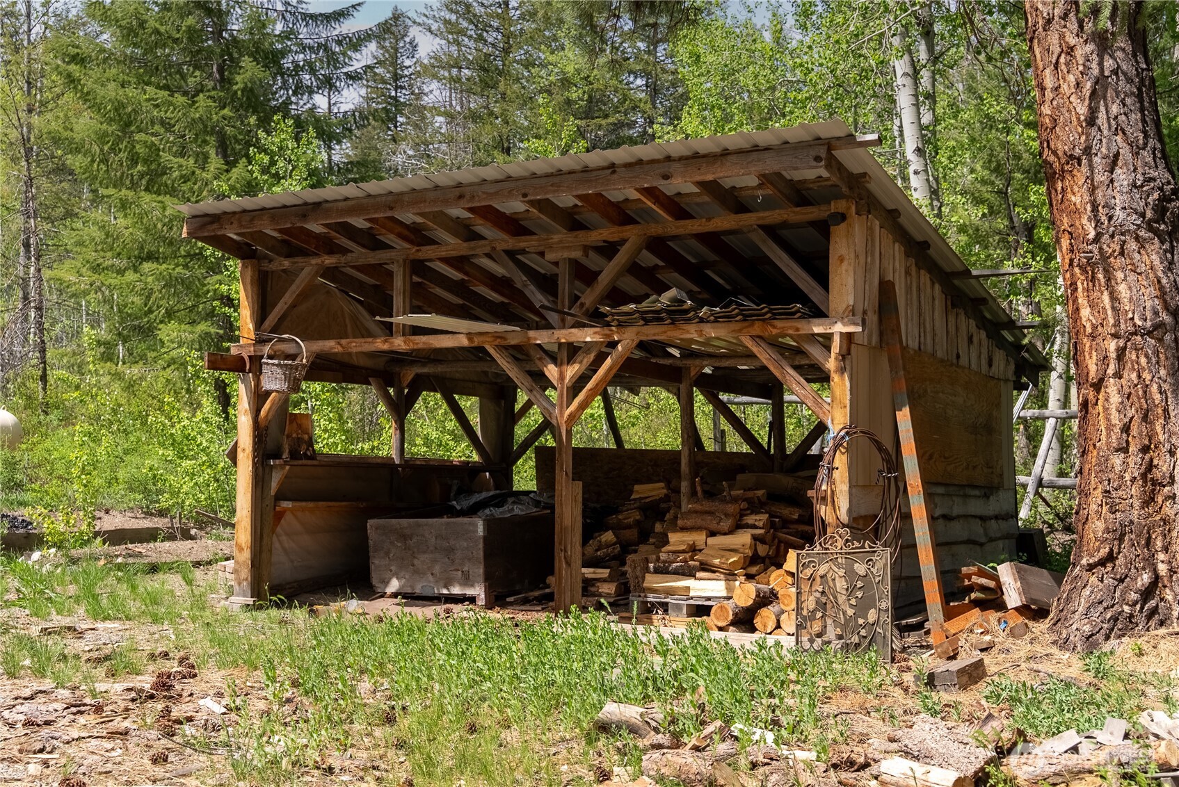 main property photo 7