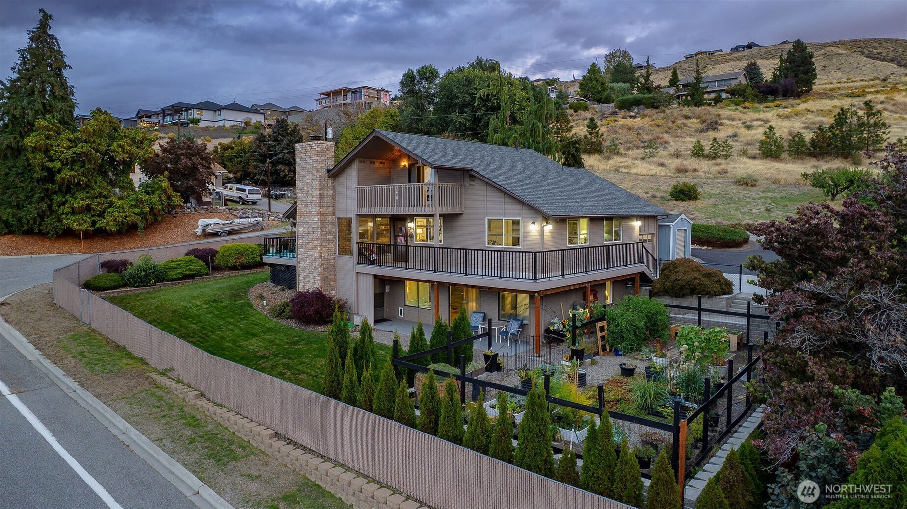 main property photo 0