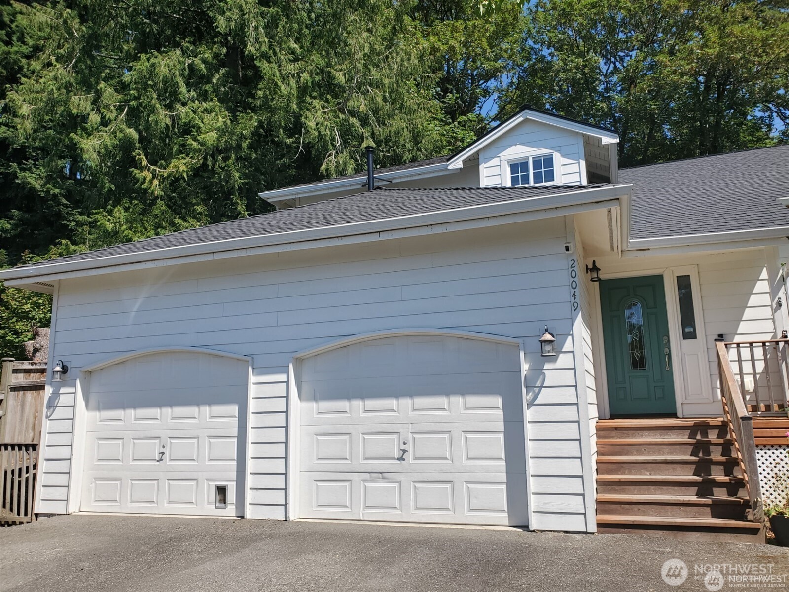 main property photo 0