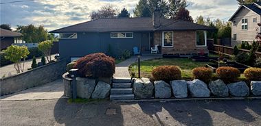 image of property with 3 Bed | 2 Bath | 2,286 Sqft