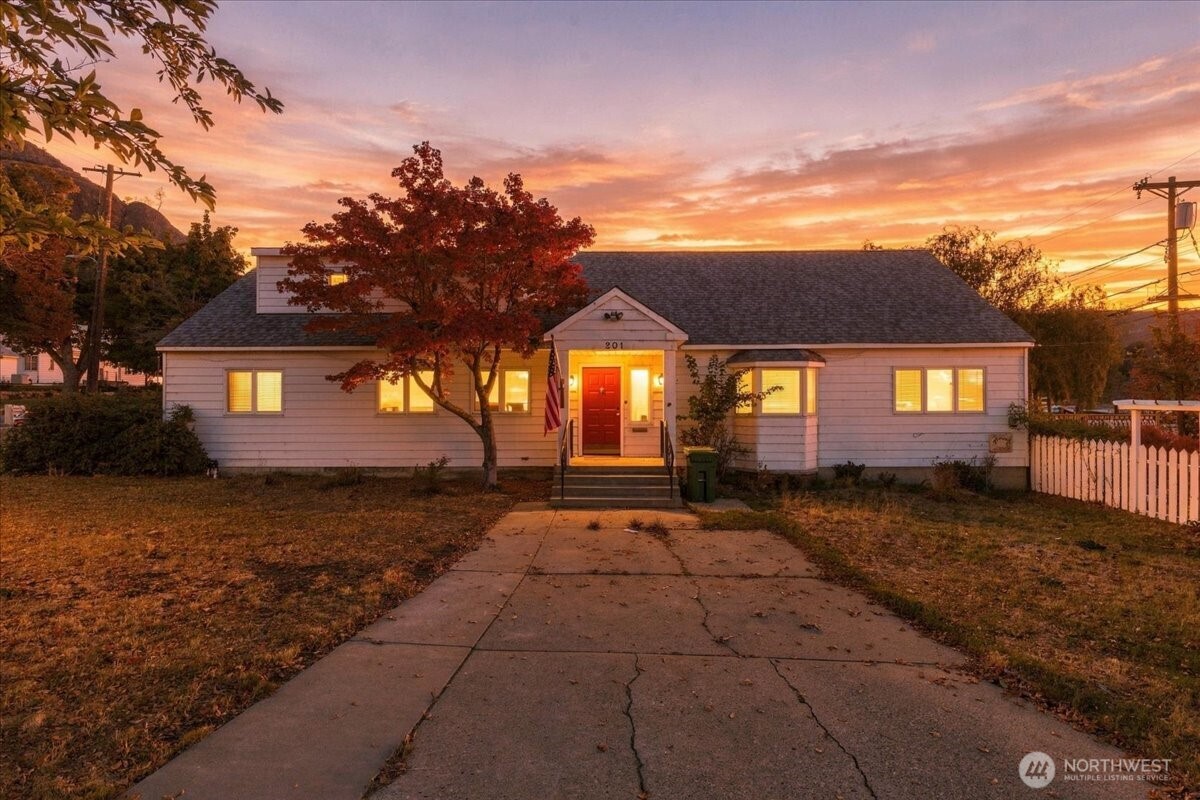 main property photo 0