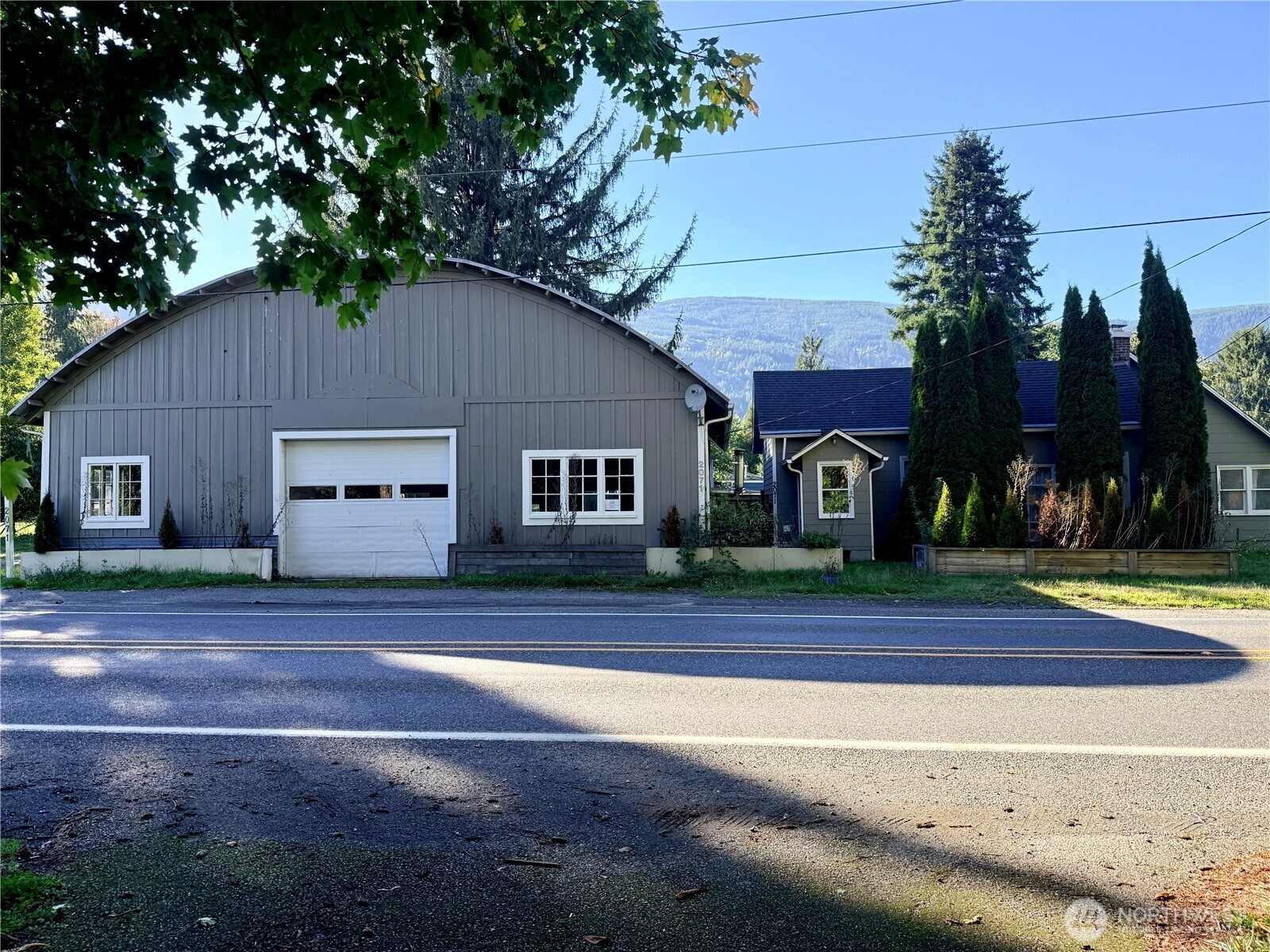 main property photo 0