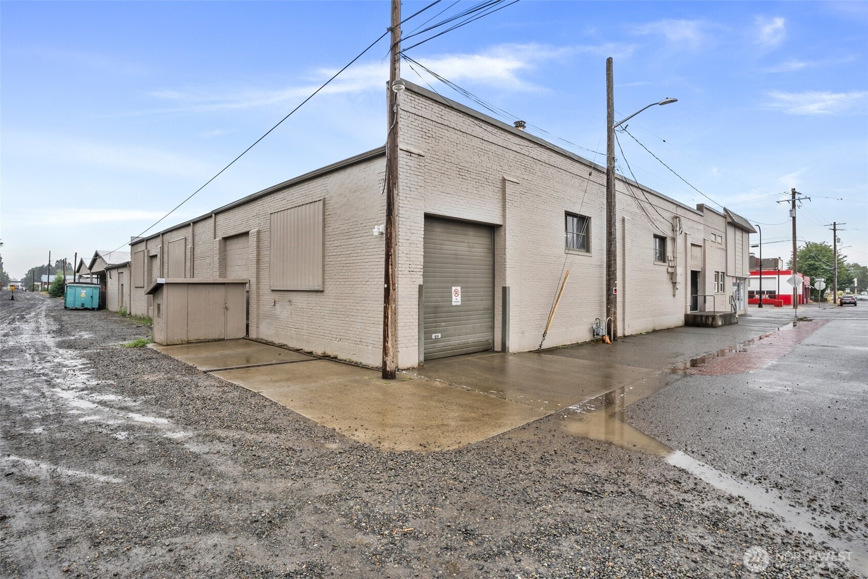 main property photo 13