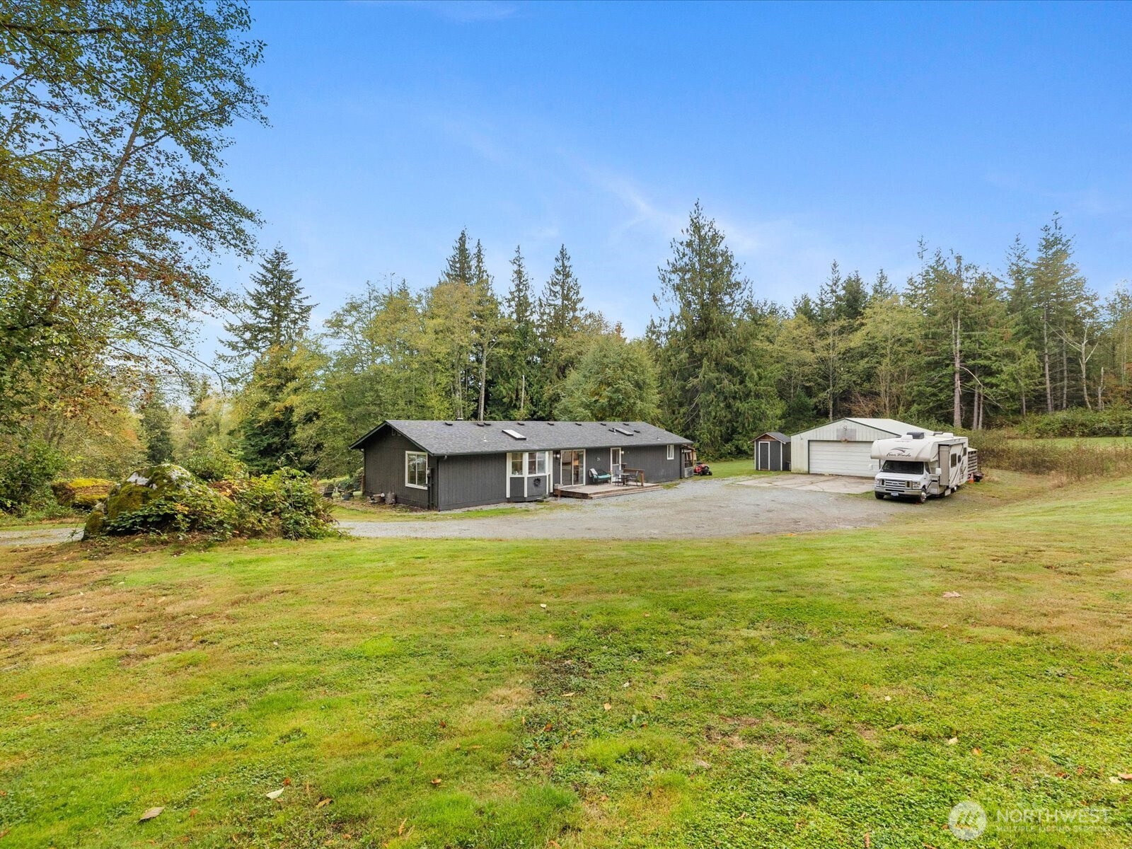 main property photo 0